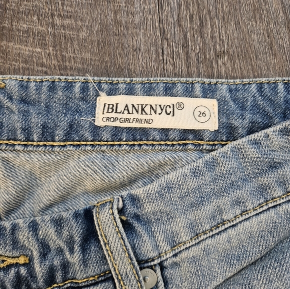 Blanknyc Star Studded Crop Jean Light wash Sz 26 - Picture 2 of 14